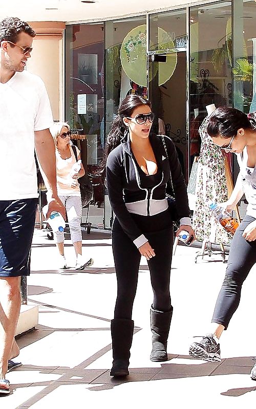 Kim Kardashian Laissant Un Gymnase à Los Angeles #4253880