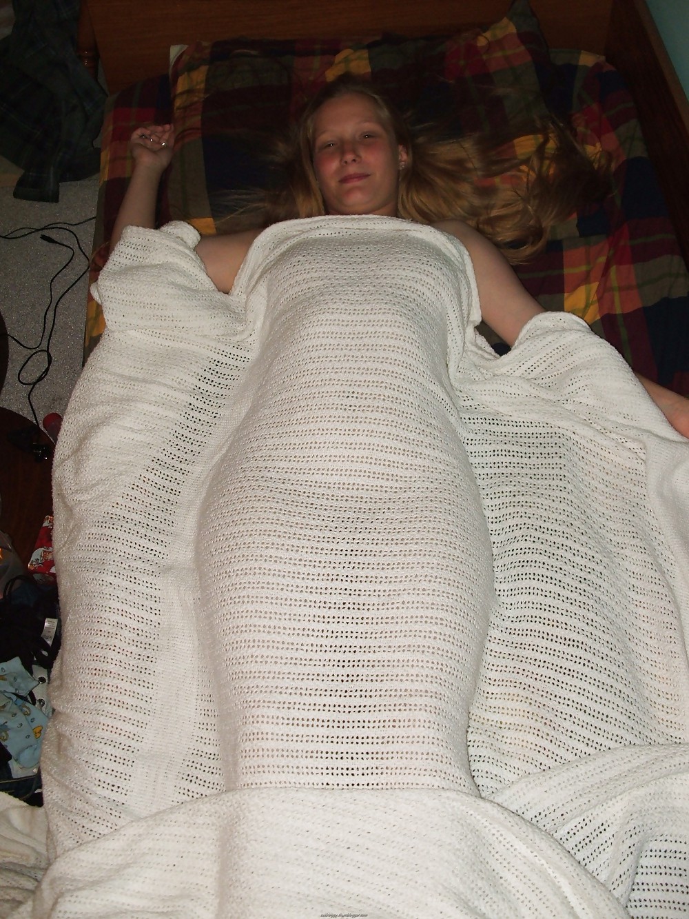 HOT AND NAKED #9317568