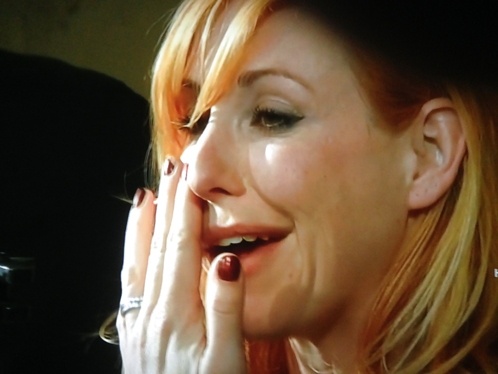 Kari byron
 #14033288