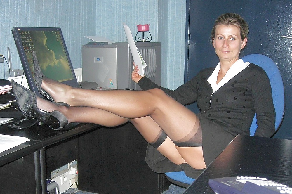 The Sexy Housewife 16 #4259839