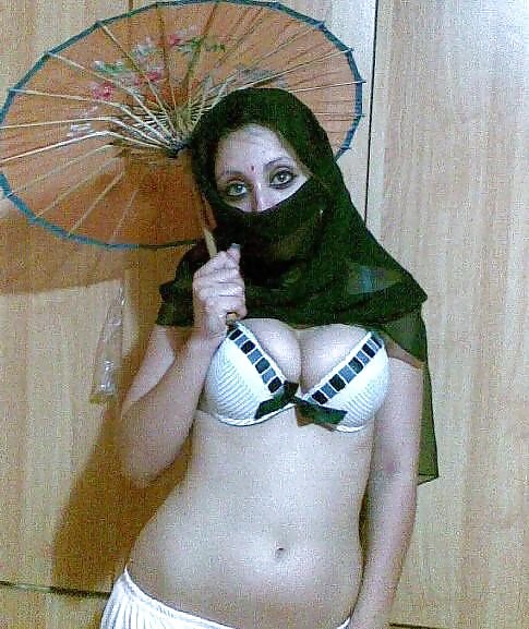 BEAUTIFUL ARABES #9482005