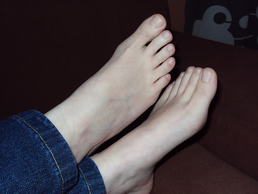 My girlfriends sexy feet #1306095