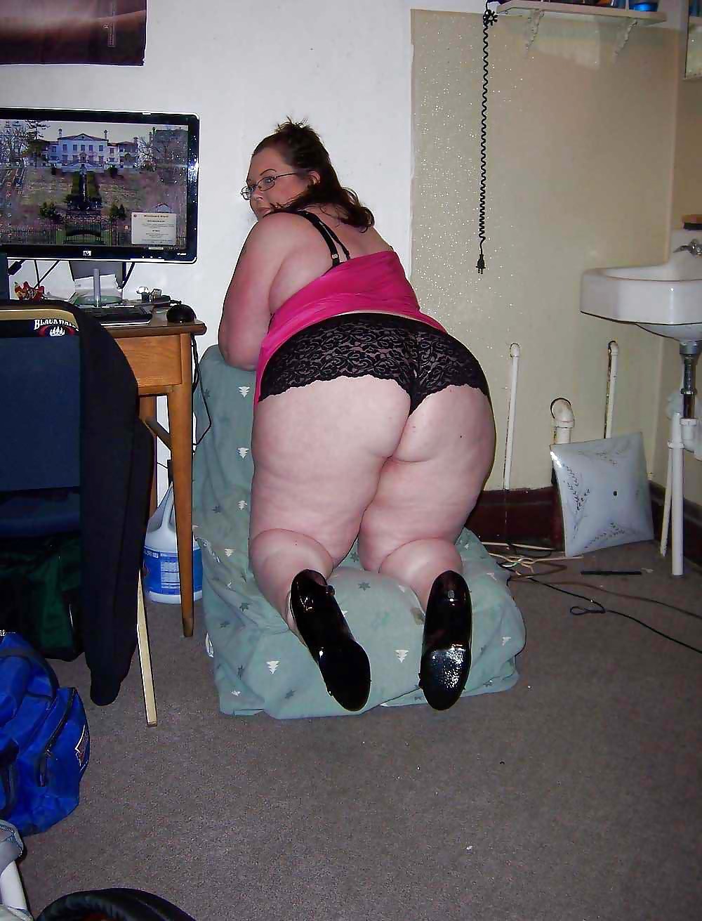 Big chick with glasses #9562682