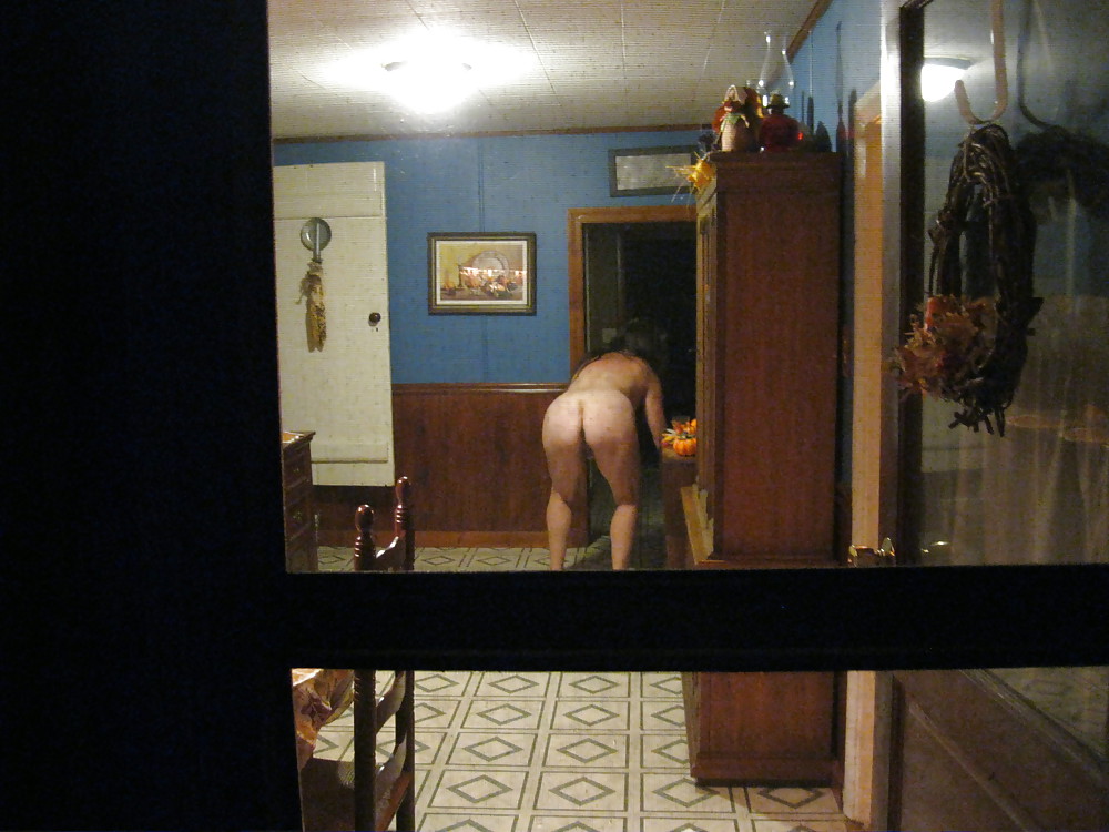 Peeping tom and some more pics #19218521