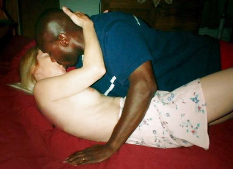 Interracial Kissing #9058462