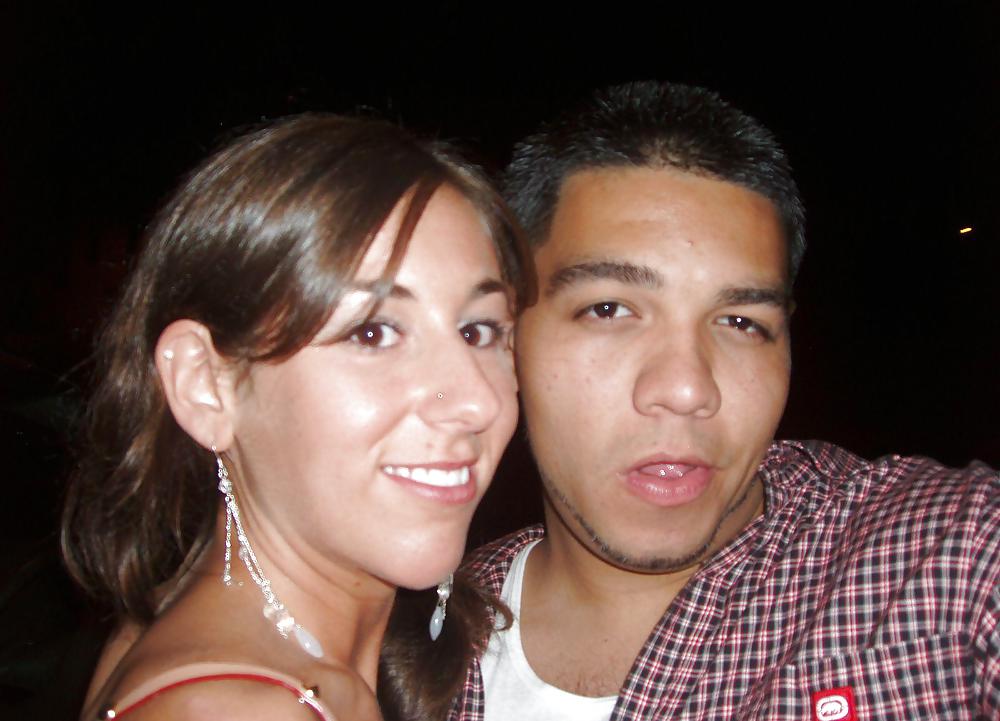 Dos chicas y un cubano
 #15136593