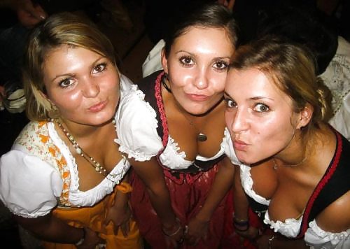 Karl grubers ragazze beerfest
 #18969030