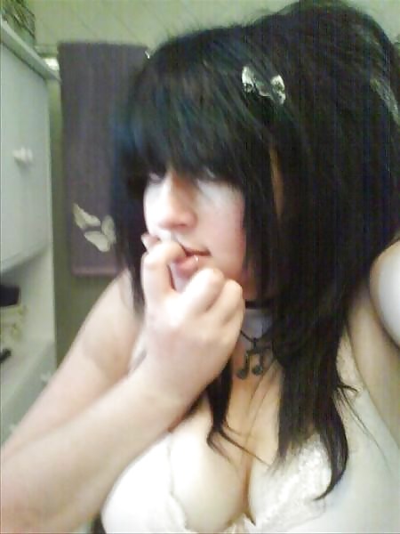 Topheavyteens from, smutdates.com
 #8120299