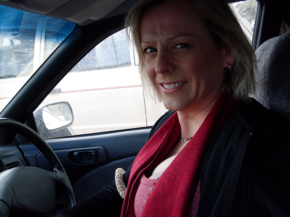 Cleavage in automobile #9301272