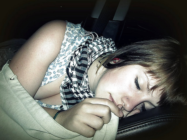 Cleavage in automobile #9301316