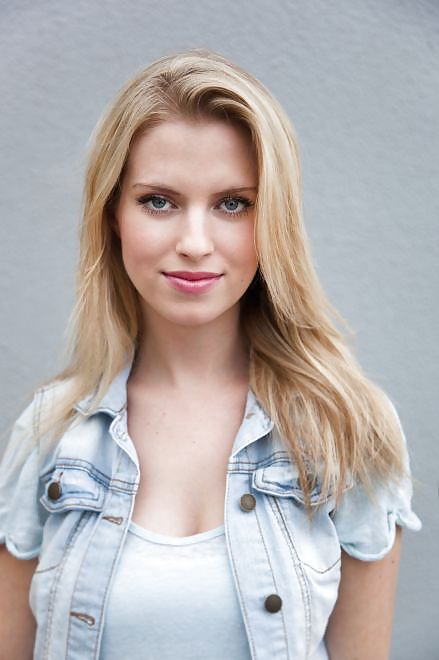 Barbara dunkelman
 #19350062