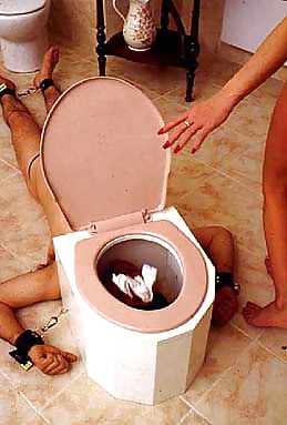Domina Herrin Special: Toilette Sklaven #18165608