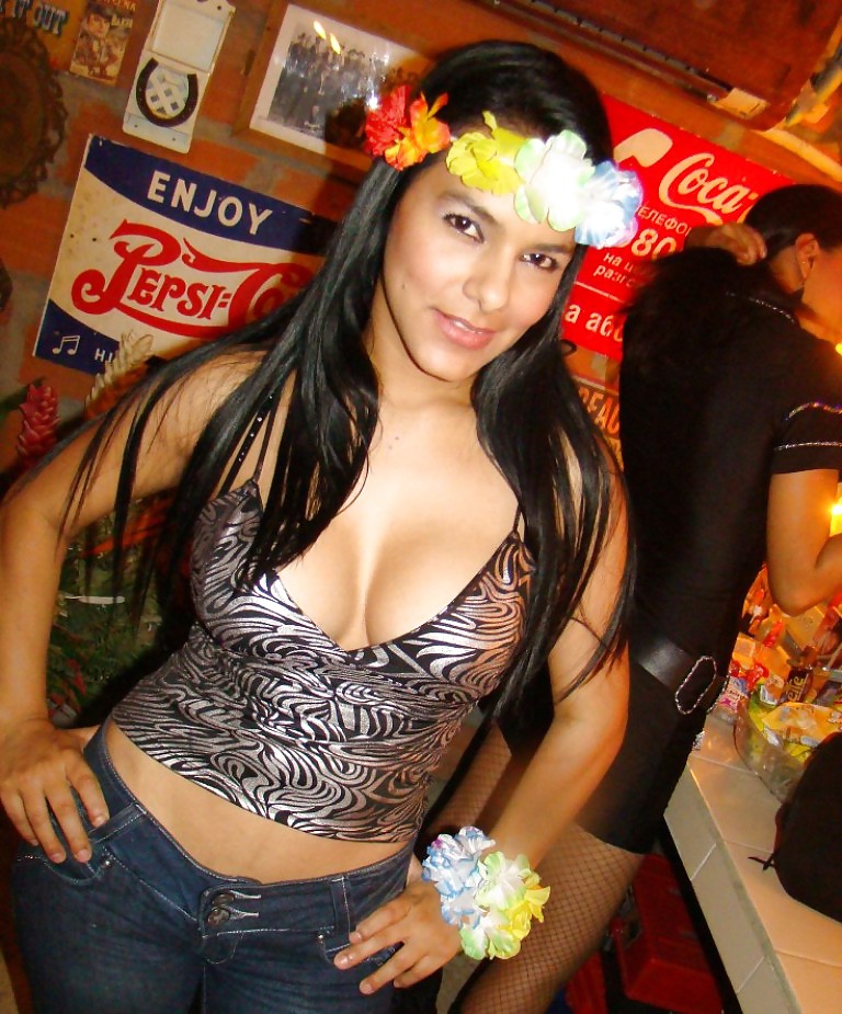 Latinas II #8694142