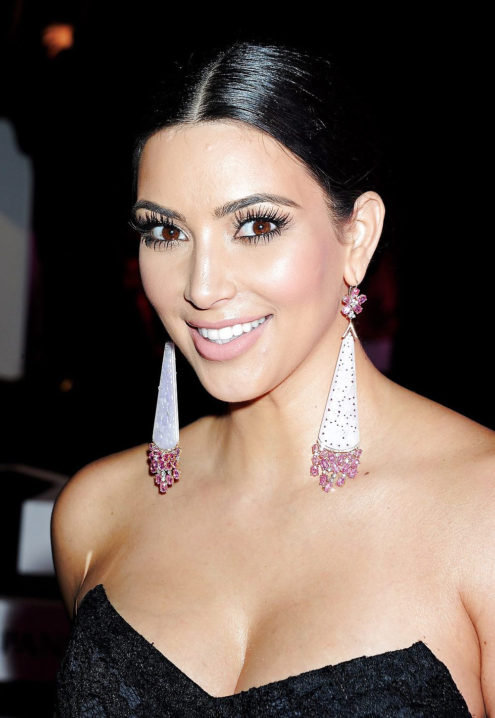 Kim kardashian donne glamour dei premi dell'anno 2011londra
 #4153676