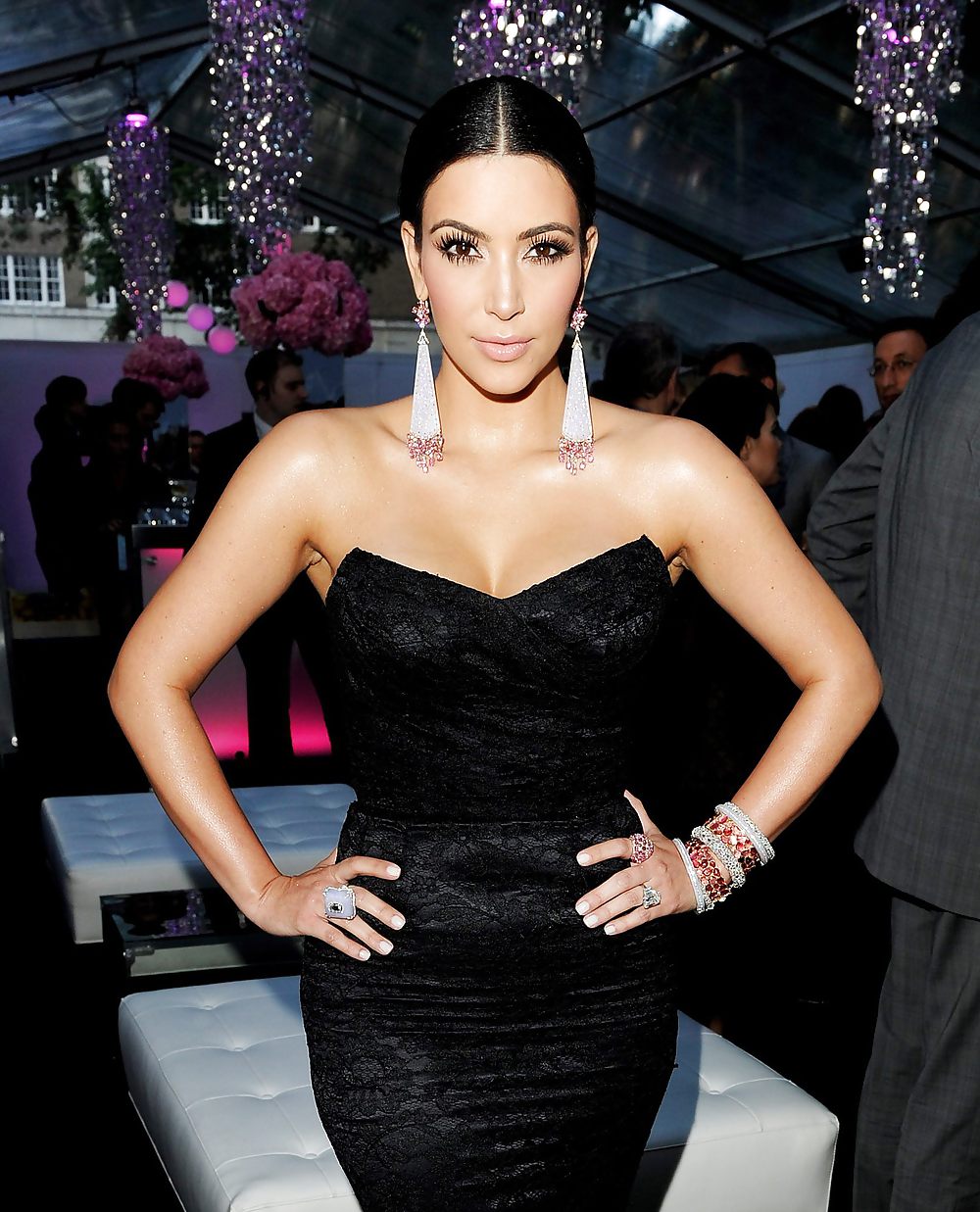 Kim kardashian donne glamour dei premi dell'anno 2011londra
 #4153686