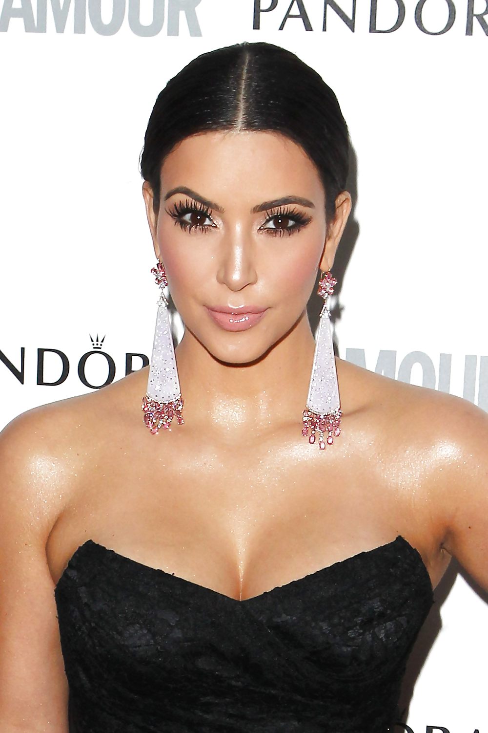 Kim kardashian donne glamour dei premi dell'anno 2011londra
 #4153833