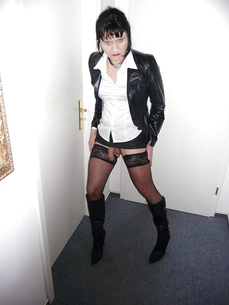 Jeune Crossdresser Chaude #14707952