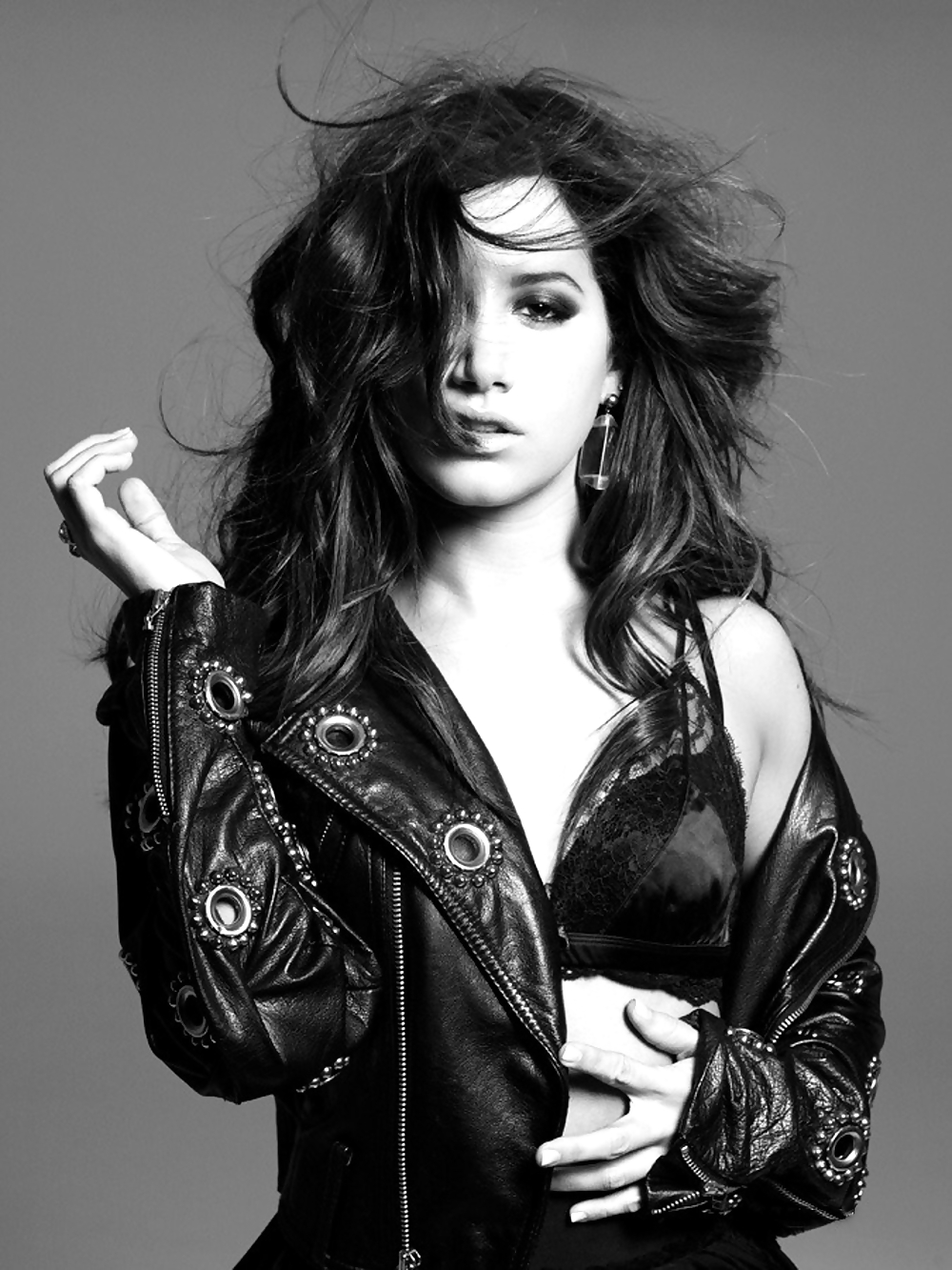 Ashley tisdale 2 #3670872