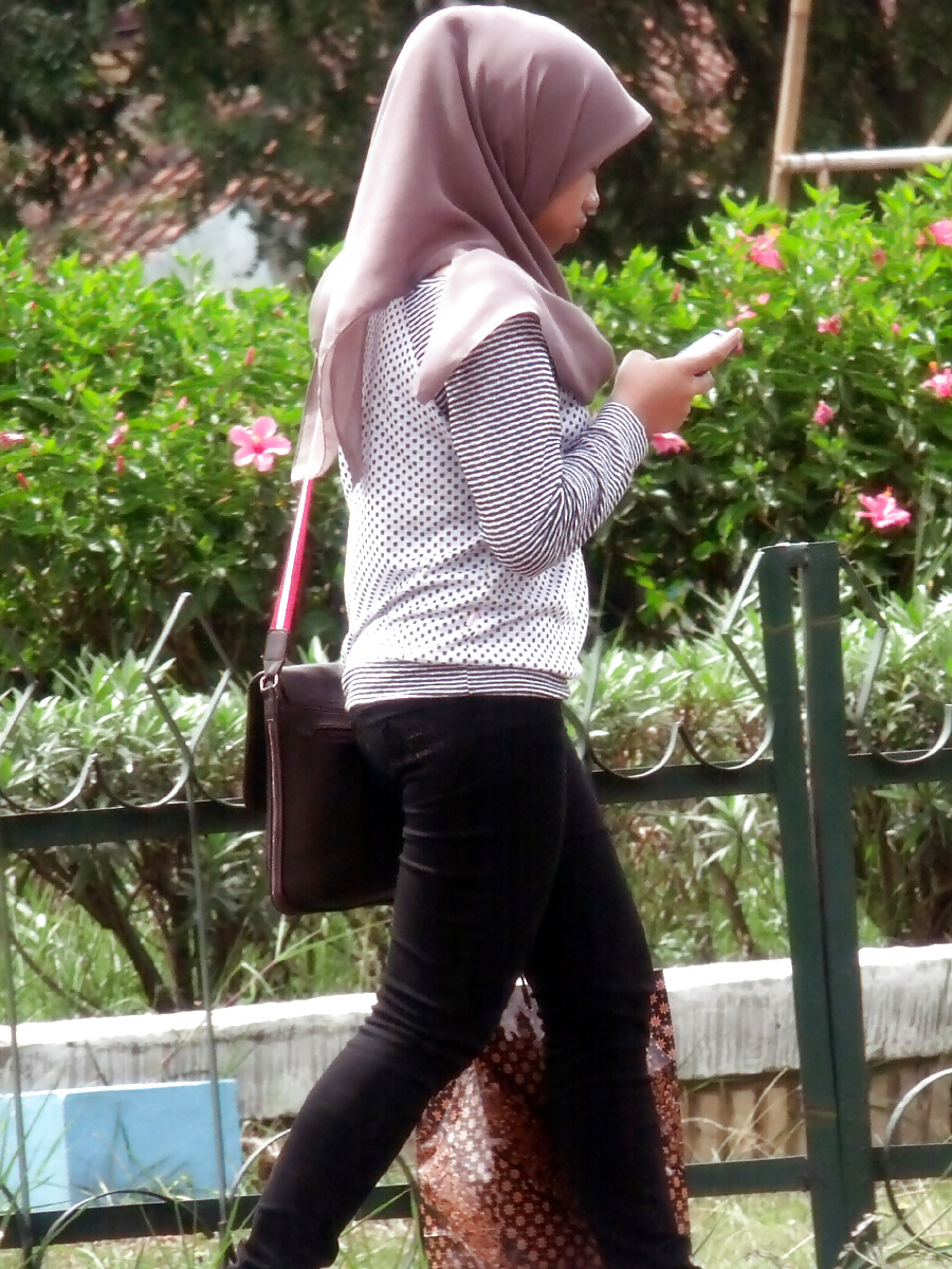 Sexy Girl in Hijab & Tight Jeans #16013325