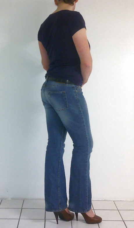 Cd television in denims, correct informal.