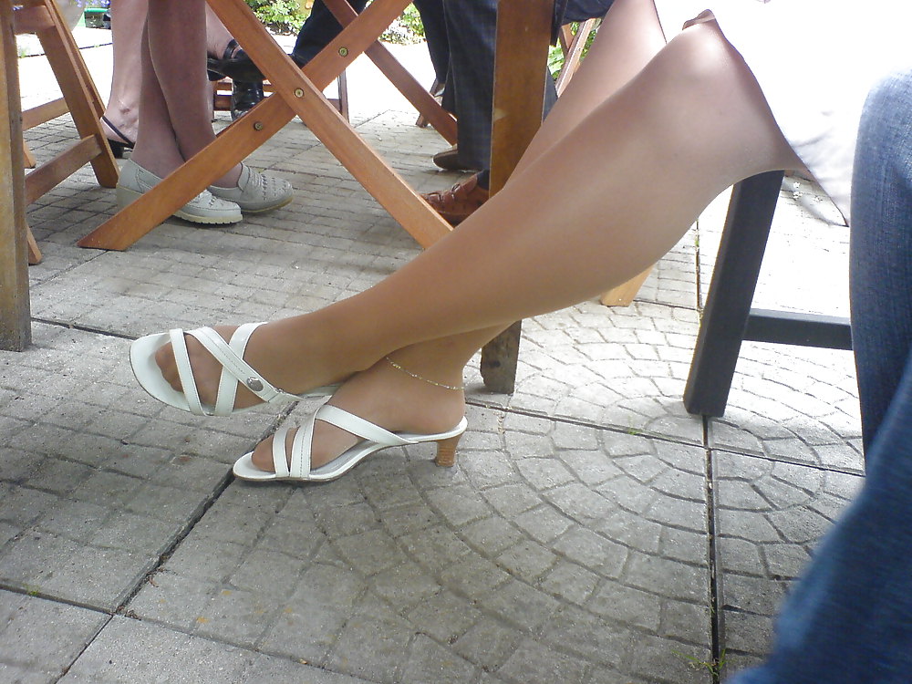 Nylonfeet
 #18086256