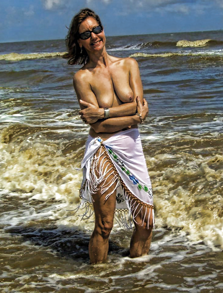 Diversión con Photoshop ( desnudo en la playa )
 #4943435