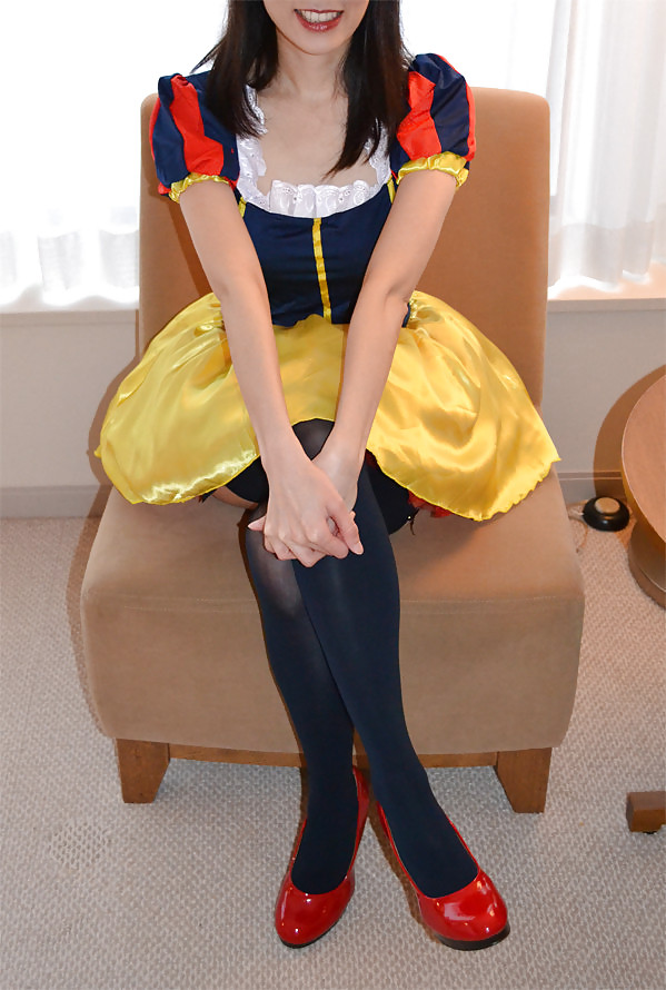 Fucked Young hairy Snow White #17049322