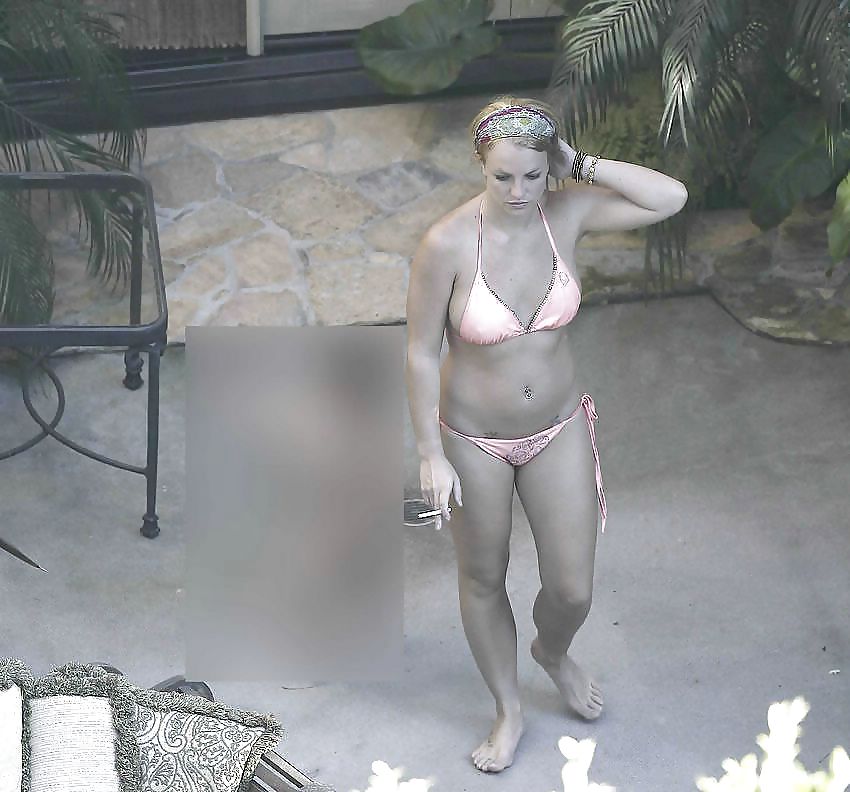 Britney Spears Ass N Pieds Jerkoff Et De Sperme Sur #21985052