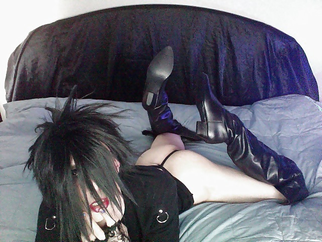 Gothic tease sulla mia webcam
 #14256121