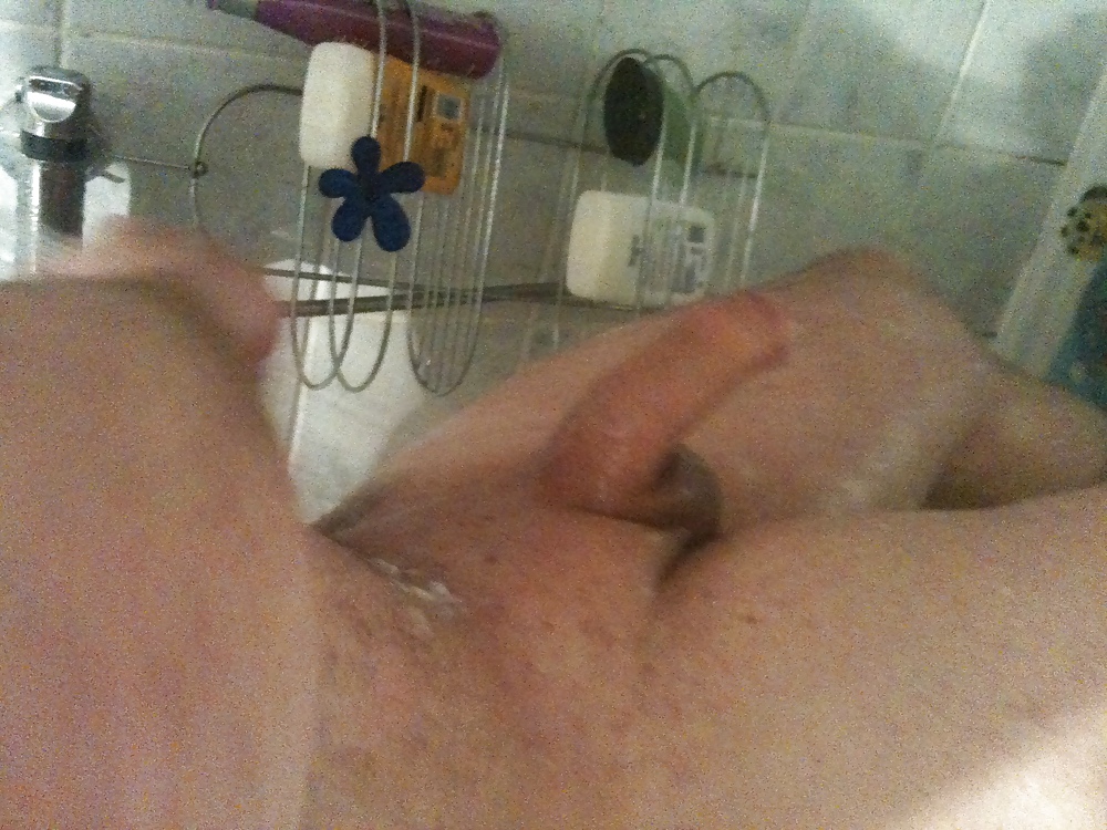 Entretien de petits jardin avant degustation
 #18265774