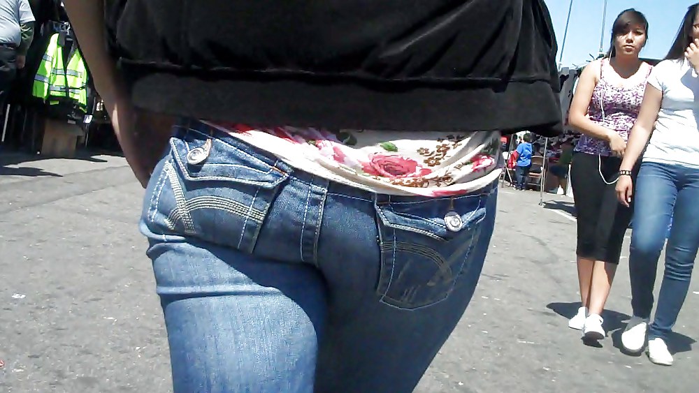 Edible butt and ass so nice in them jeans  #3672642