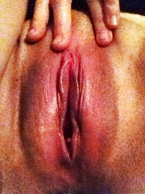 Post-playing poderoso coño golpeado
 #17145196