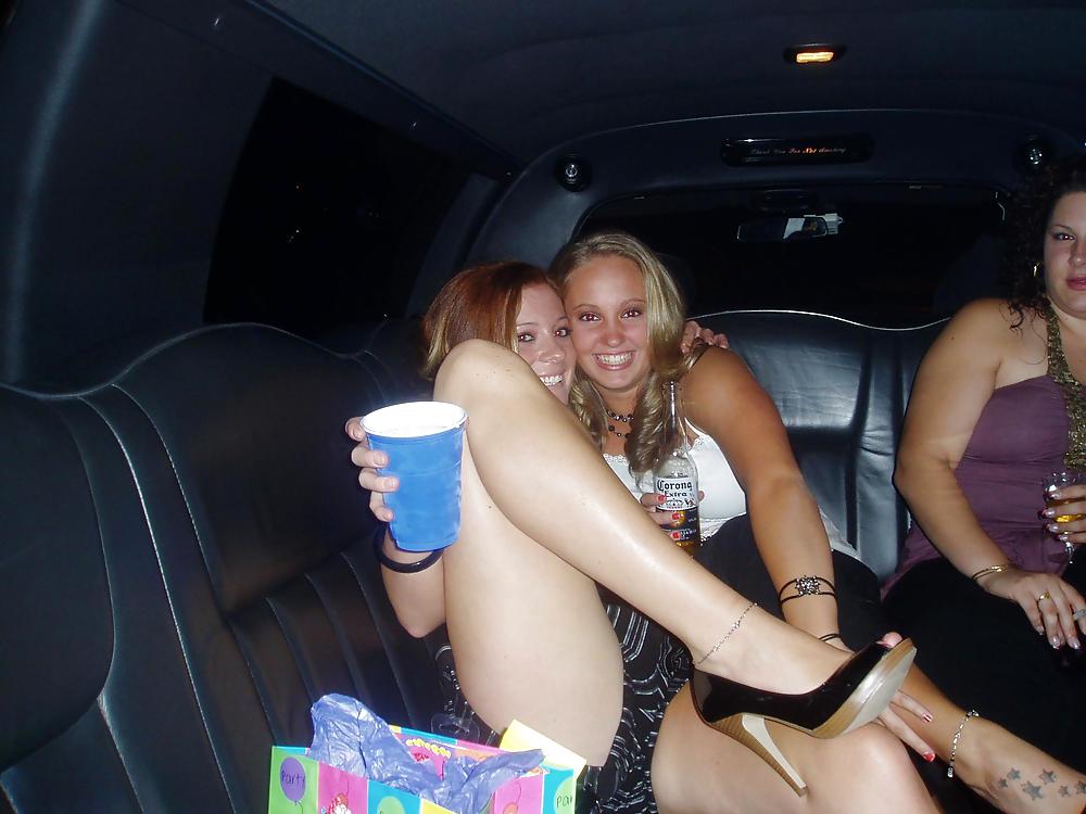 Chicas en coches - n. c. 
 #11503699