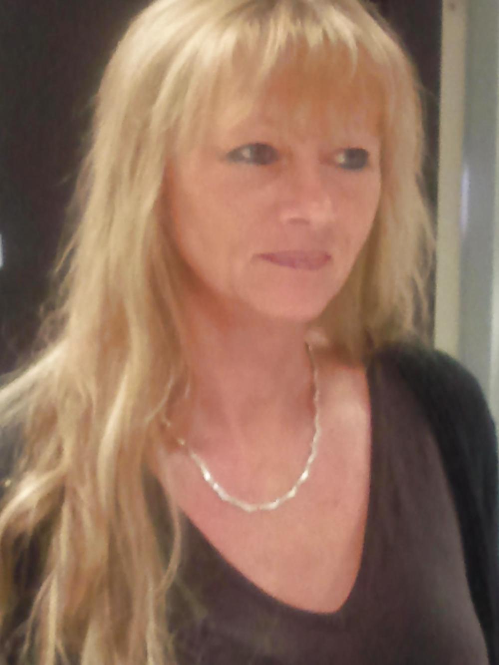 Bitte Geben Sie Die Liebe Zu Dieser MILF - Natascha - #17191257