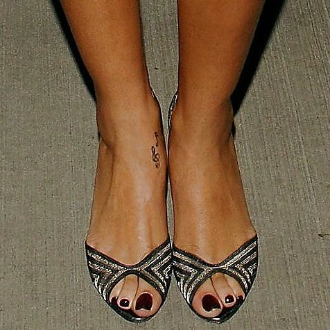 Sexiest feets and toes part iv
 #3414756