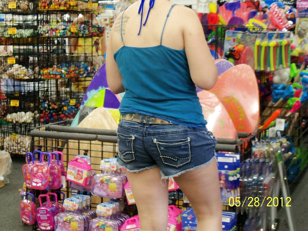 Paunchy Seashore Butts #9400994