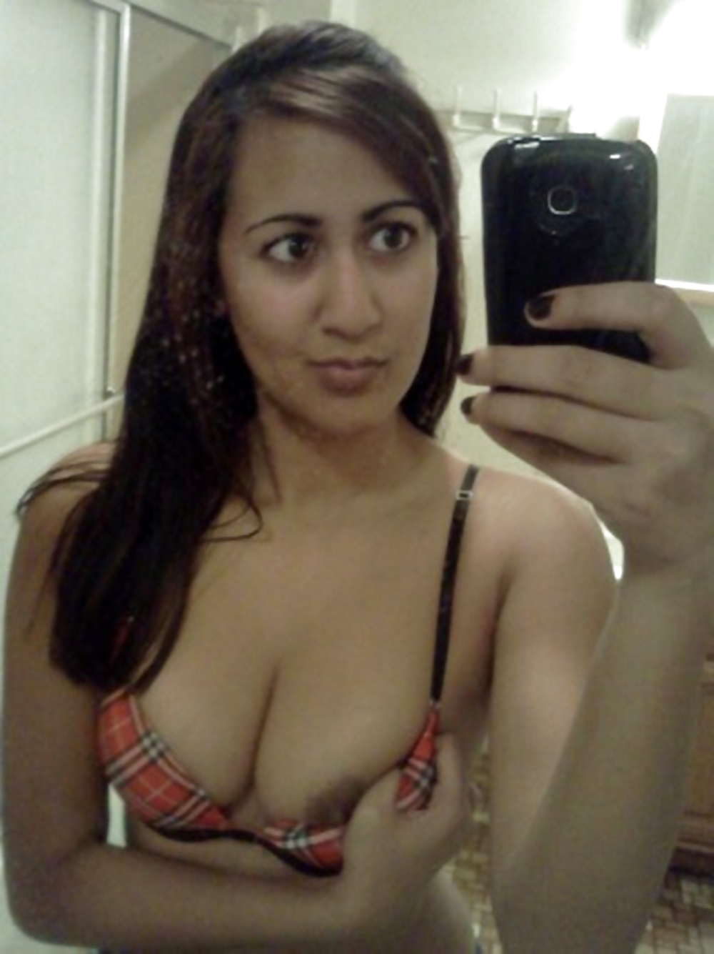 INDIAN DESI BABES UNDERCOVER (UPDATED DAILY) #6560776