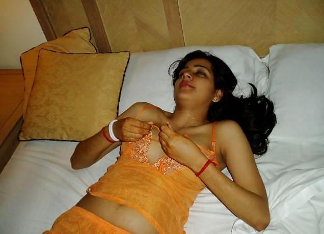 INDIAN DESI BABES UNDERCOVER (UPDATED DAILY) #6561379