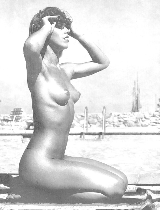 Nudistes NATURISTS Flash Public Extérieur - Noir Et Blanc 2 #9925972
