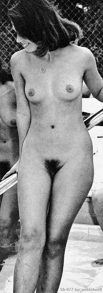 Nudistes NATURISTS Flash Public Extérieur - Noir Et Blanc 2 #9926054