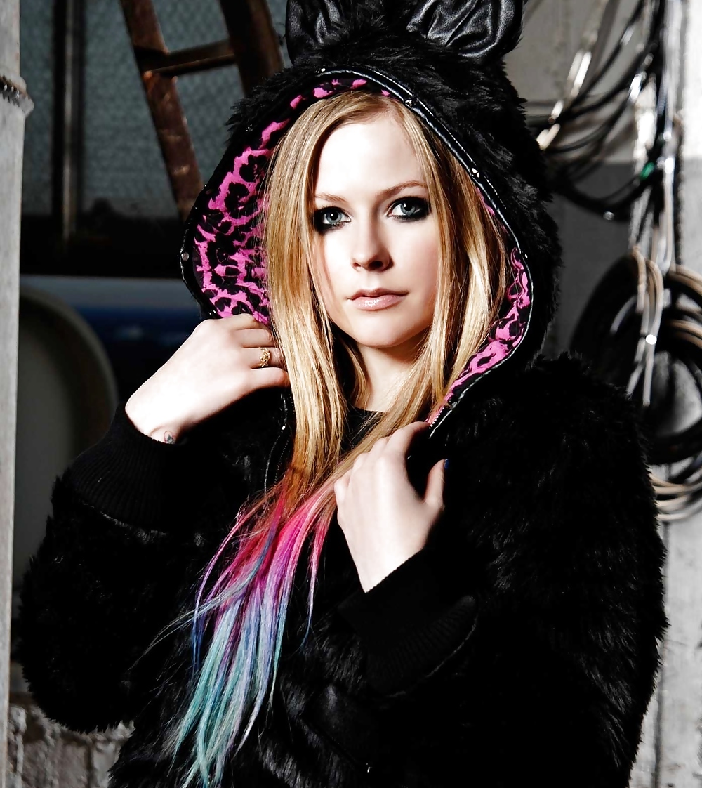 Avril Lavigne #17881106