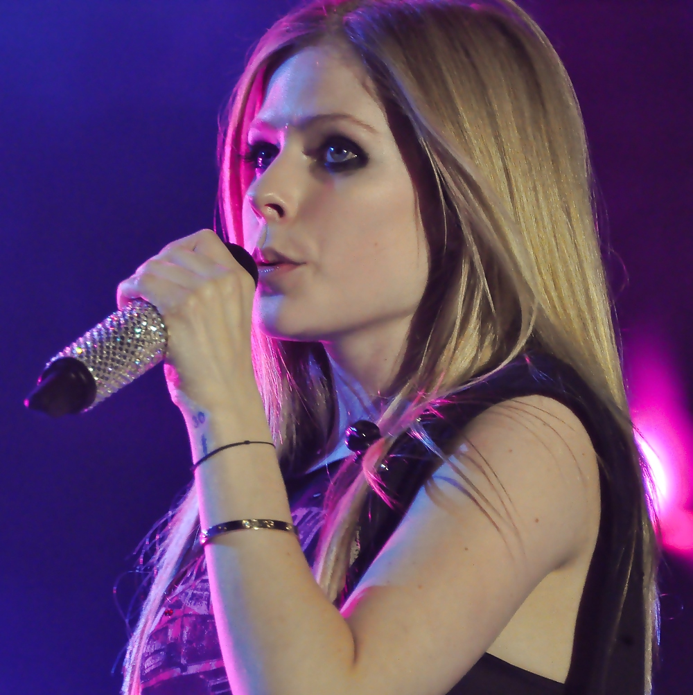 Avril Lavigne #17881148