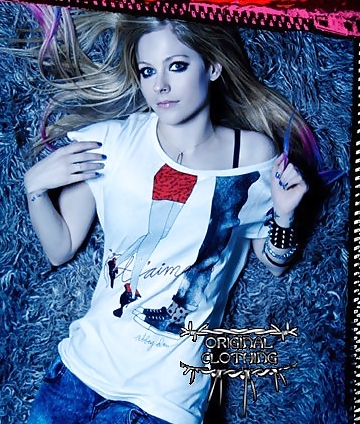 Avril Lavigne #17881185