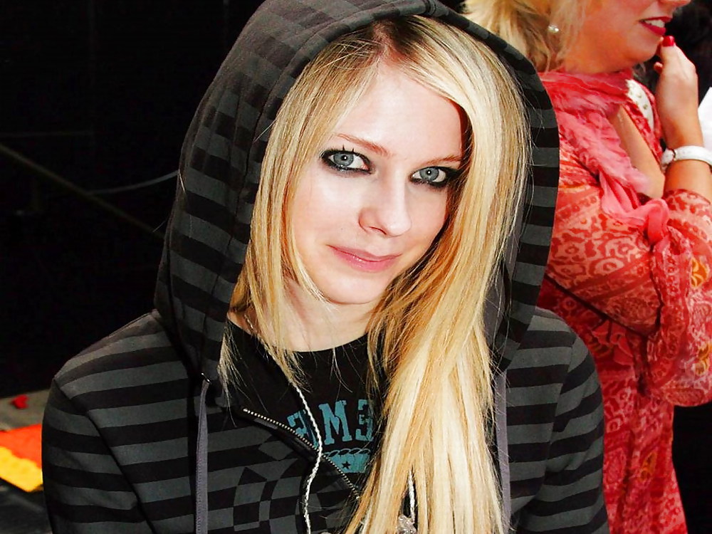 Avril Lavigne #17881198