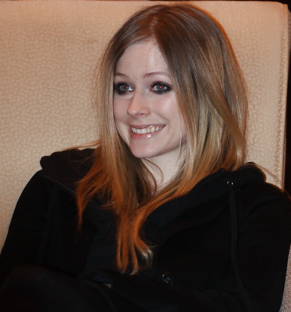 Avril Lavigne #17881204