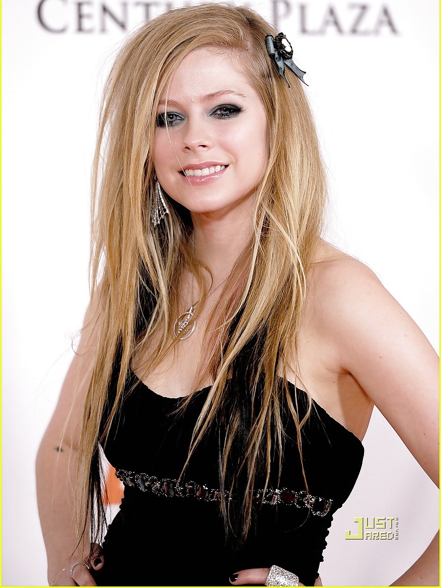 Avril Lavigne #17881239