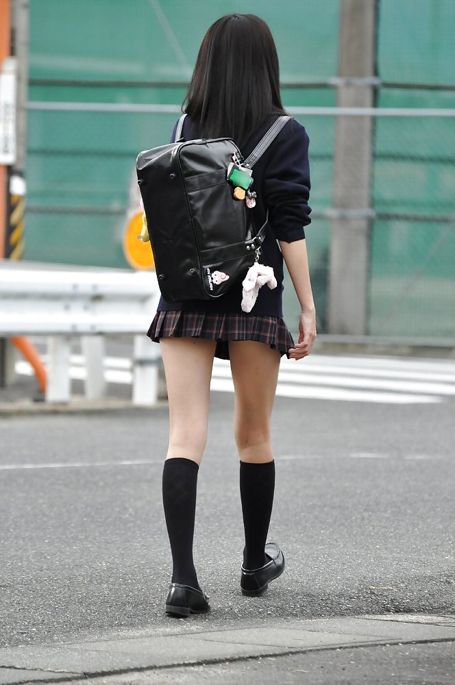 Amo le ragazze giapponesi del liceo 18
 #13429676