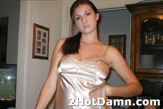 Amateur chica caliente mostrando buenas tetas
 #14741522
