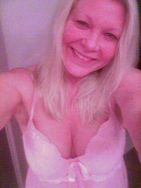 Hot Sexy Mature Blonde - More Veiwing Pleasure #8931740