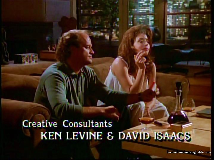 Jane leeves e peri gilpen che fumano
 #7659457